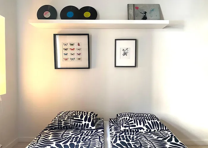 Bright Gem Of Ullanlinna Apartment